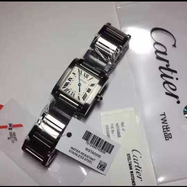 卡地亚坦克WSTA0005对比正品小号女款石英机芯 