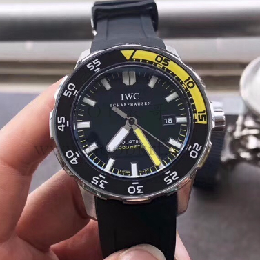 万国IWC海洋时计IW356802 四分之一黄真假对比评测