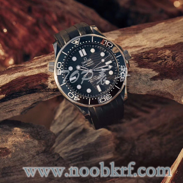 VS厂欧米茄海马300陶瓷钛金属黑骑士腕表真假对比评测