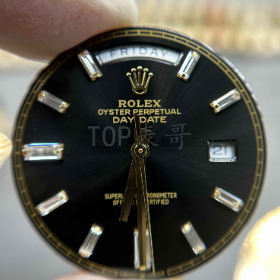 GM厂劳力士黑冰糖钻面星期日历型228238-0059真假评测
