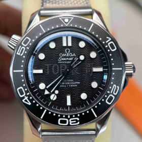 GF工厂OR工厂欧米茄全新海马300无历款007常规款铝圈银针一体8806机芯对比VS工厂欧米茄海马300