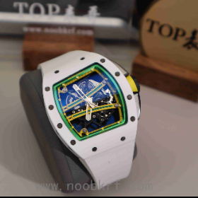 理查德米勒061绿跑道白陶瓷定制改装APRF 帕玛强尼机芯版本原装数据白陶瓷表壳真假对比评测