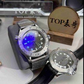 OR欧米茄全新海马300灰钛圈无历灰海马007一体8806机芯42毫米腕表对比VS工厂真假对比评测